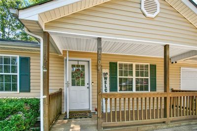 180 Mountain Ridge, House other with 3 bedrooms, 2 bathrooms and 2 parking in Covington GA | Image 3