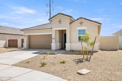 24102 W Flores Drive, House other with 4 bedrooms, 2 bathrooms and null parking in Buckeye AZ | Image 3