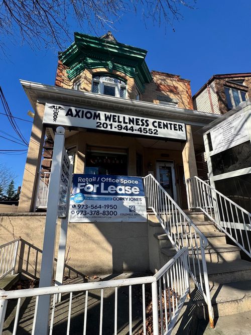 7633 Kennedy Blvd, North Bergen, NJ, 07047-4024 | Card Image