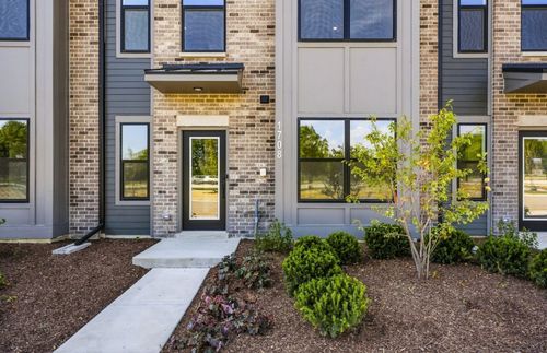 3004-1708 Espacio Dr, Naperville, IL, 60540 | Card Image
