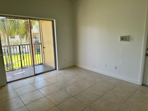 l1-800 Cypress Park Way, Deerfield Beach, FL, 33064-5078 | Card Image