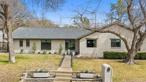 9421 Spring Hollow Dr, Austin, TX, 78750-2930 | Card Image