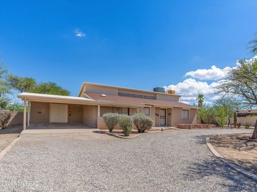 1290 N Alderwood Manor Dr, Vail, AZ, 85641-9701 | Card Image