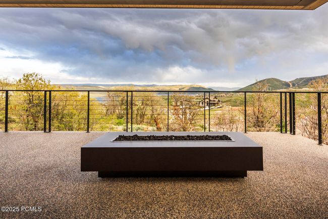 1817 W Skyridge Dr, Home with 5 bedrooms, 6 bathrooms and null parking in Mayflower Mnt UT | Image 31