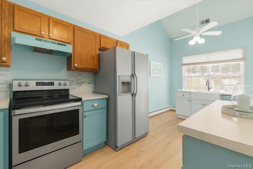 12 Joyces Way, Bay Shore, NY, 11706-8953 | Card Image