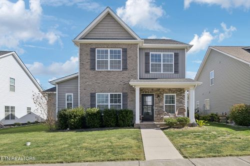 106 E Elderberry St, Oak Ridge, TN, 37830-2518 | Card Image