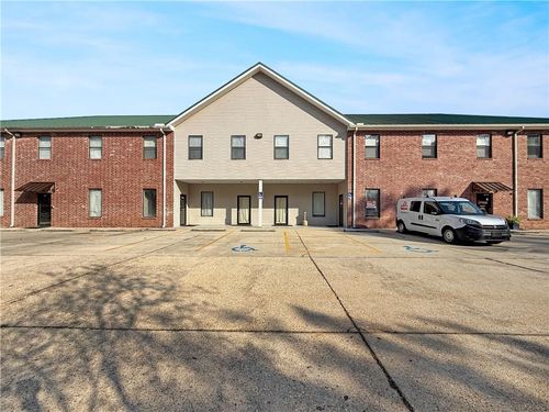 ste-203-19405 Helenbirg Rd, Covington, LA, 70433-5197 | Card Image