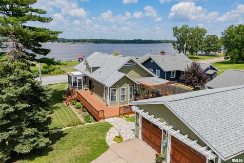 4100 River Dr, Moline, IL, 61265-1731 | Card Image