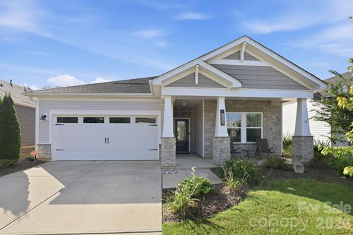 9113 Myrna Dr, Gastonia, NC, 28056-9531 | Card Image