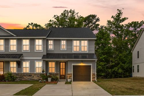 7789 Park Gate Dr, North Charleston, SC, 29418-3807 | Card Image