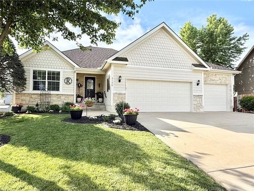 2128 Alder St, Leavenworth, KS, 66048-2496 | Card Image