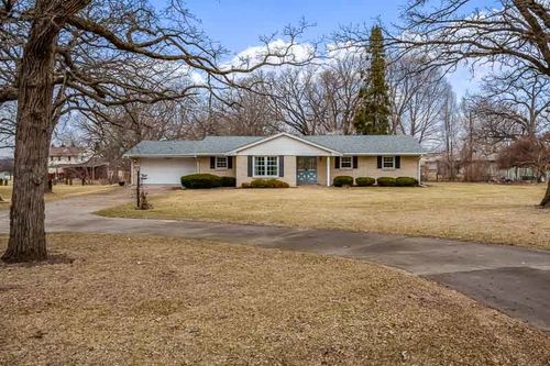 3090 Dallas Rd, Rockford, IL, 61109-3822 | Card Image