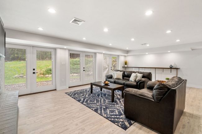 1106 Edgell Rd, House other with 4 bedrooms, 4 bathrooms and 2 parking in Framingham MA | Image 26