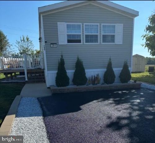 284 Chesapeake Est, THOMASVILLE, PA, 17364-9669 | Card Image