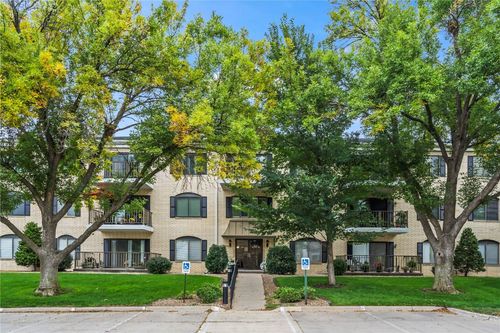 apt-215-2135 1st Ave Se, Cedar Rapids, IA, 52402-6354 | Card Image