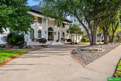 2826 E Bristolwood Dr, Fremont, NE, 68025-1901 | Card Image