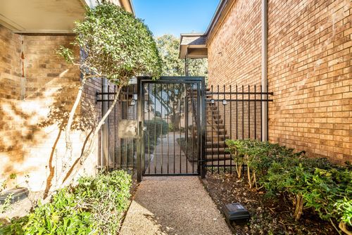 apt-a-10248 Regal Oaks Dr, Dallas, TX, 75230-4959 | Card Image