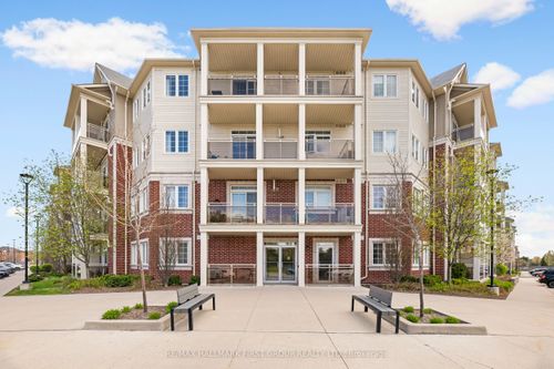 111-80 Aspen Springs Drive, Clarington, ON, L1C0V4 | Card Image
