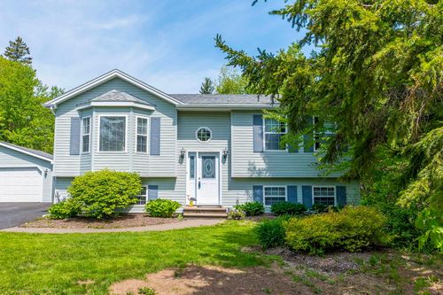 18 Weaver Crt, Hammonds Plains, NS, B3Z1K9 | Card Image