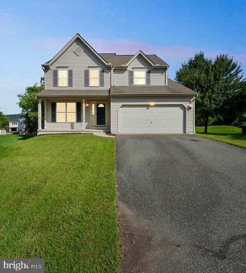 3 Buckskin Dr, READING, PA, 19607-9538 | Card Image