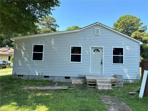 145 Shell Road, Suffolk, VA, 23432 | Card Image