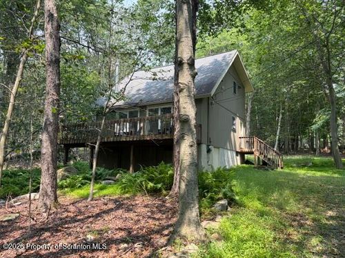 62 Locust Ln, Clifton Township, PA, 18424-8849 | Card Image