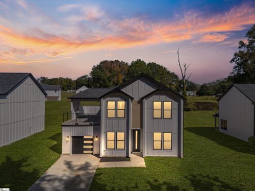 189 Eastbrook Dr, Woodruff, SC, 29388-1644 | Card Image