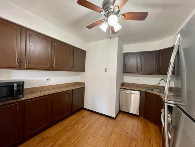 APT-6 - 181 Gregory St, Home with 2 bedrooms, 2 bathrooms and 2 parking in Aurora IL | Image 9