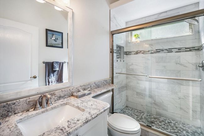 Secondary Bath | Image 20