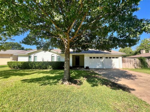 2508 San Diego Dr, Arlington, TX, 76015-1330 | Card Image