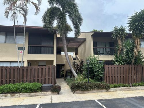 apt-107-895 N Village Dr N, ST PETERSBURG, FL, 33716-3000 | Card Image
