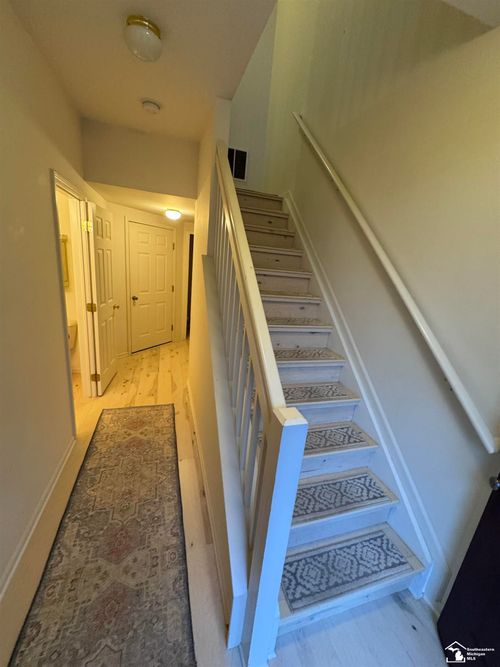 918 W 5th St, Monroe, MI, 48161-2290 | Card Image