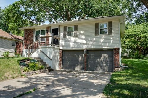 3909 S Marshall Dr, Independence, MO, 64055-4054 | Card Image