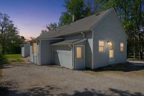 218 Hughes Ave, Lockport, IL, 60441-4717 | Card Image