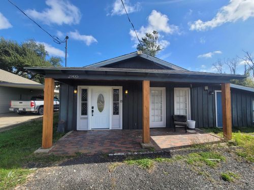 2905 Hodges St, Lake Charles, LA, 70601-8562 | Card Image