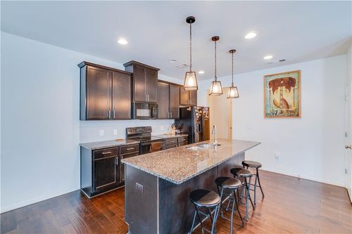 7808 Rutgers Cir, Fairburn, GA, 30213-5528 | Card Image