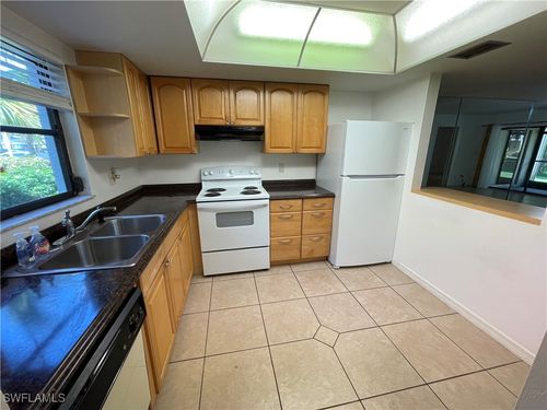 apt-27-28150 Pine Haven Way, BONITA SPRINGS, FL, 34135-0802 | Card Image