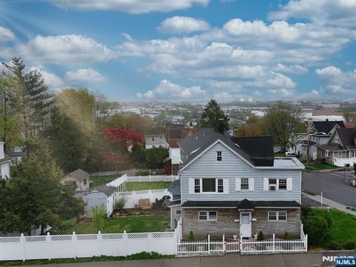 148 Hackensack St, Wood Ridge, NJ, 07075-1717 | Card Image