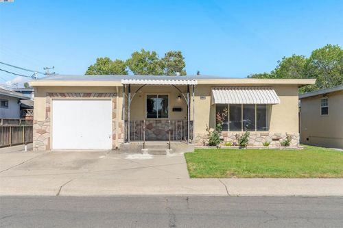 15204 Norton St, San Leandro, CA, 94579-2127 | Card Image