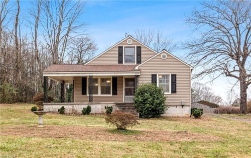 6320 Doral Drive, Tobaccoville, NC, 27050 | Card Image