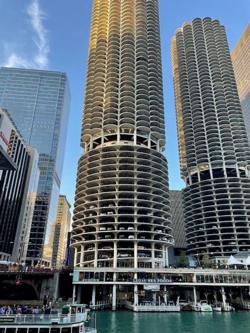 apt-4607-300 N State St, Chicago, IL, 60654-5463 | Card Image