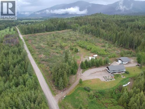 6137 Line 17 Rd, Magna Bay, BC, V0E1M7 | Card Image