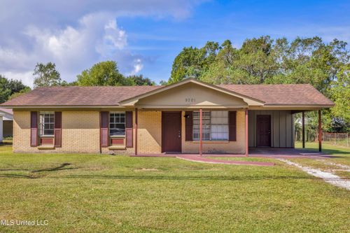 9701 Highway 613, Moss Point, MS, 39562-8008 | Card Image