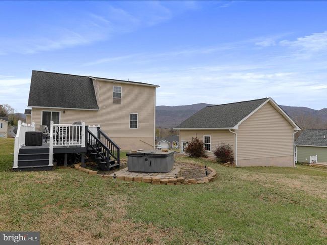317 Locustdale Loop, House other with 3 bedrooms, 3 bathrooms and null parking in SHENANDOAH VA | Image 33