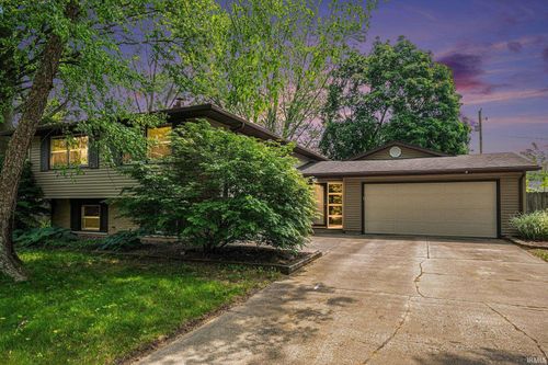 1708 Canterbury Dr, Elkhart, IN, 46514-4113 | Card Image