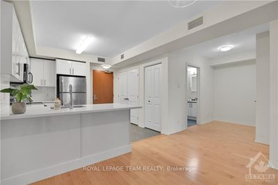 703 - 242 Rideau St, Condo with 1 bedrooms, 1 bathrooms and null parking in Ottawa ON | Image 3