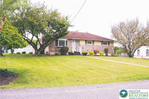 13 Craig Rd, Lehighton, PA, 18235-3402 | Card Image