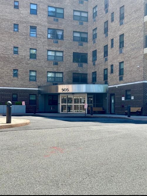 514-55 Central Avenue, White Plains, NY, 10606 | Card Image