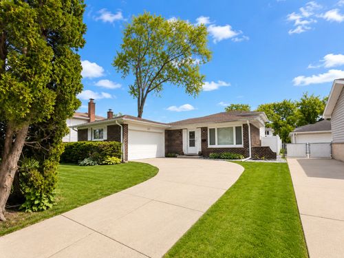 625 Devonshire Dr, Des Plaines, IL, 60018-5513 | Card Image