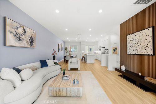 173 Sentosa, Irvine, CA, 92618-1457 | Card Image